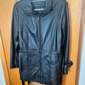 Colebrook Women's Black Leather Zip-Front Jacket